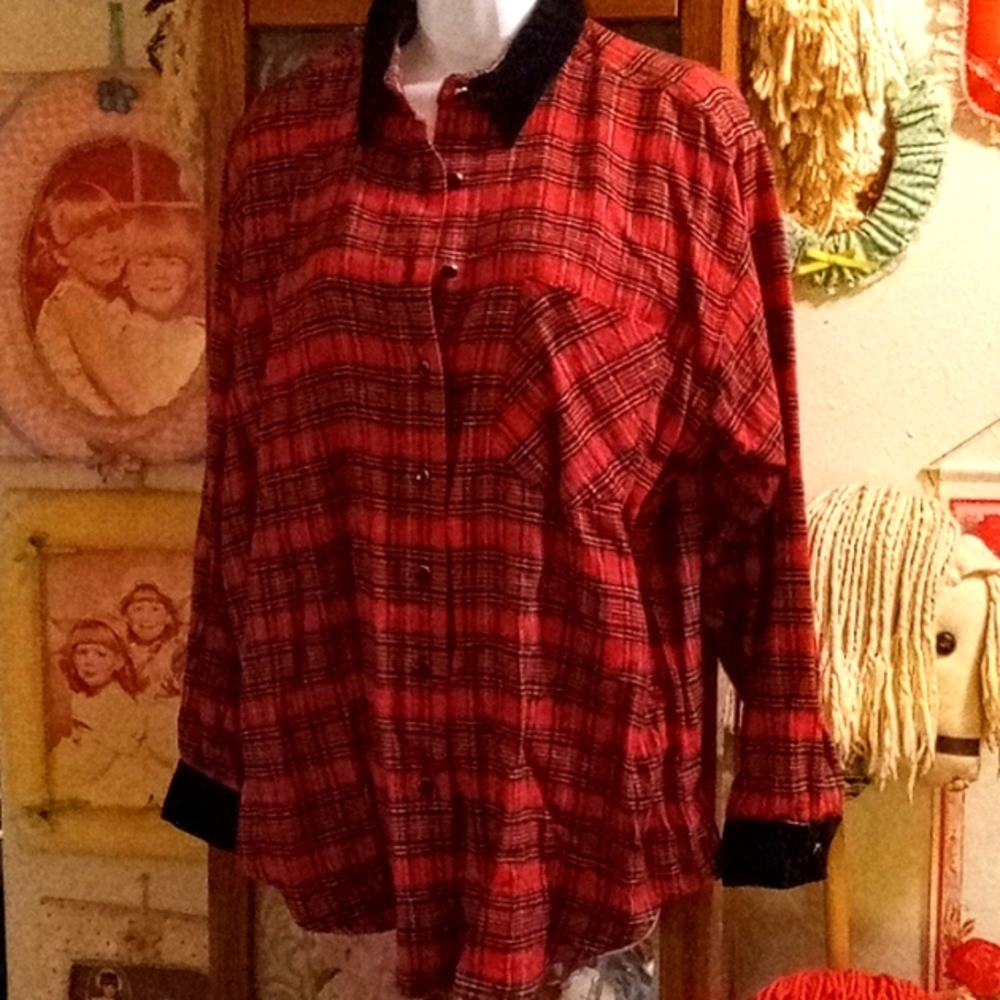 Vintage 90's,Red & Black,Plaid, Flannel Shirt with Black Velvet Collar & Cuffs